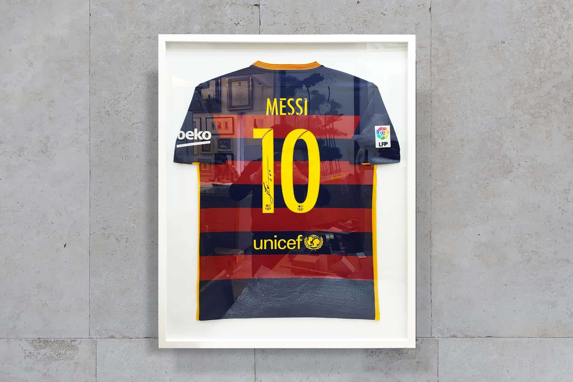 Lee Wah Framing Signed Lionel Messi 10 Jersey framed in white box frame